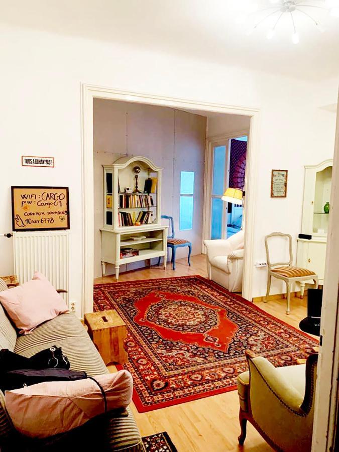 Cargo Rooms And Apartment بودابست المظهر الخارجي الصورة